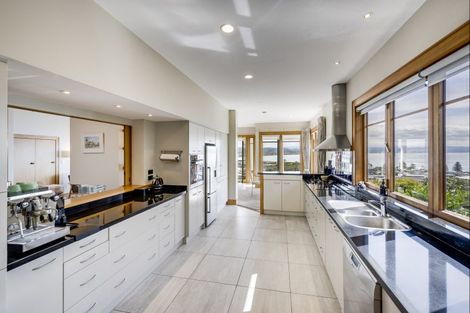 Photo of property in 8 George Street, Hospital Hill, Napier, 4110