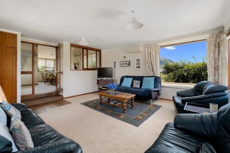 Photo of property in 4 Clematis Court, Wanaka, 9305