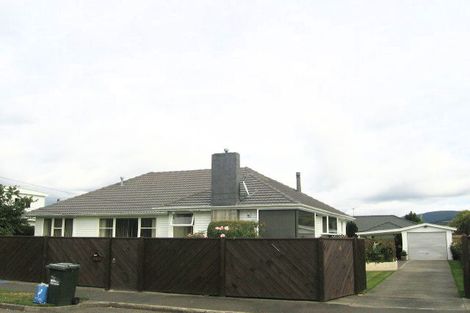 Photo of property in 4 Massey Street, Elderslea, Upper Hutt, 5018