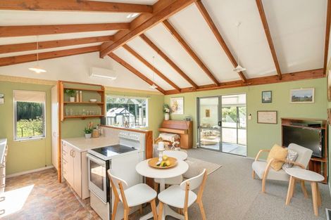 Photo of property in 3 Avenue North Road, Levin, 5510