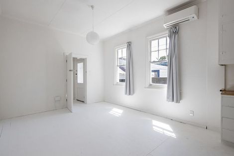 Photo of property in 145 Aro Street, Aro Valley, Wellington, 6021