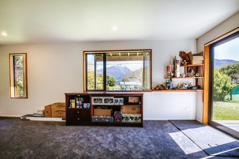 Photo of property in 5 Kiwi Street, Makarora, Wanaka, 9382