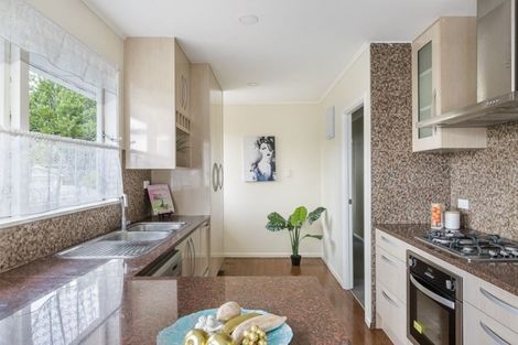 Photo of property in 1/65 Weldene Avenue, Glenfield, Auckland, 0629