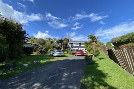 Photo of property in 21 Ramillies Place, Glenfield, Auckland, 0629