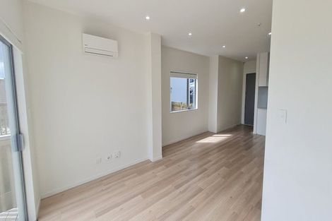 Photo of property in 15a Crestview Rise, Papakura, 2110