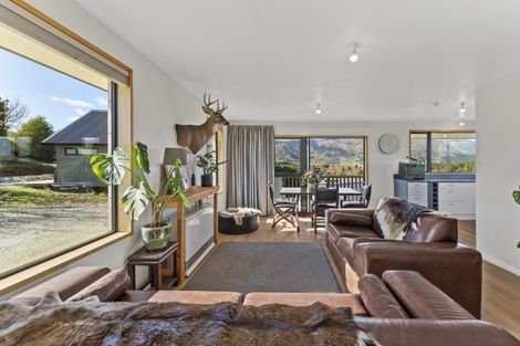 Photo of property in 8 Mary Lane, Lake Hawea, Wanaka, 9382