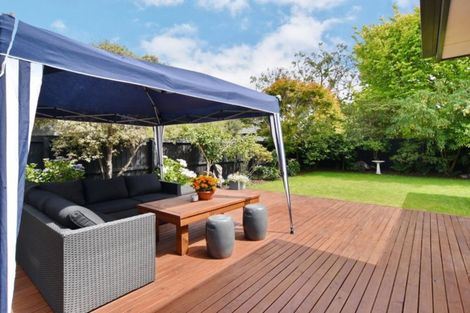 Photo of property in 4 Rue De La Mare, Parklands, Christchurch, 8083