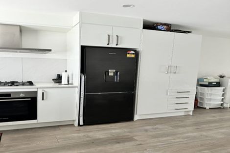 Photo of property in 11 Artistry Lane, Papakura, 2110