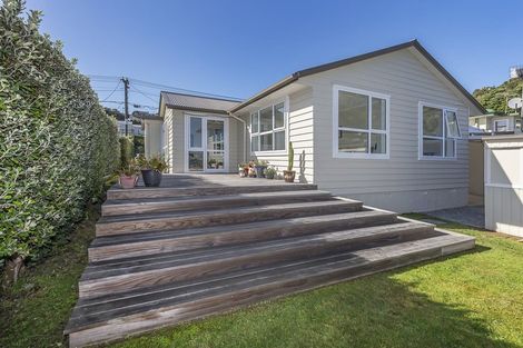 Photo of property in 68 Raukawa Street, Strathmore Park, Wellington, 6022