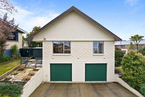 Photo of property in 15 Estuary Crescent, Fairfield, Dunedin, 9018