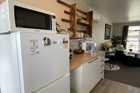 Photo of property in 2/12 North Avon Road, Richmond, Christchurch, 8013