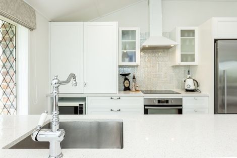 Photo of property in 22 Pukeko Place, Westshore, Napier, 4110