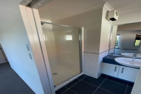 Photo of property in 2/27 Kellaway Drive, East Tamaki, Auckland, 2013