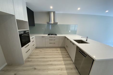 Photo of property in 8 Tagish Way, Orewa, 0931