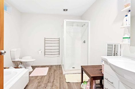 Photo of property in 3/25 Grove Road, Addington, Christchurch, 8024