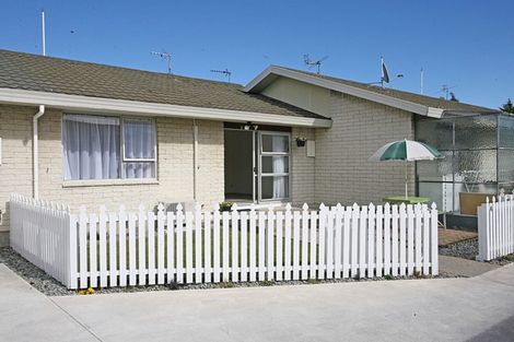 Photo of property in 3/12 Peer Street, Upper Riccarton, Christchurch, 8041