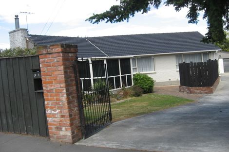 Photo of property in 321 Lake Terrace Road, Shirley, Christchurch, 8061