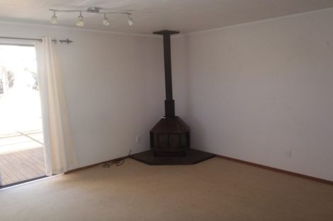 Photo of property in 8 Salamanca Road, Sunnynook, Auckland, 0620