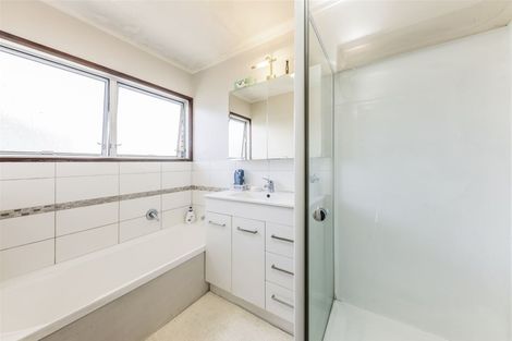 Photo of property in 1/11 Queen Street, Papakura, 2110