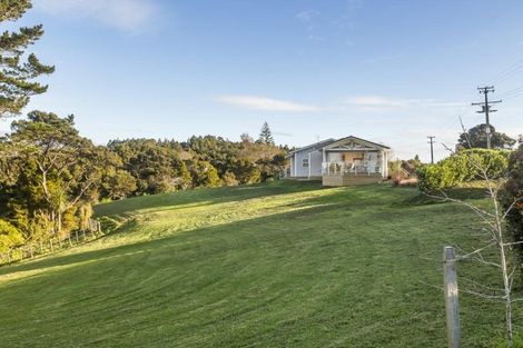 Photo of property in 180 Taylor Road, Waimauku, 0882