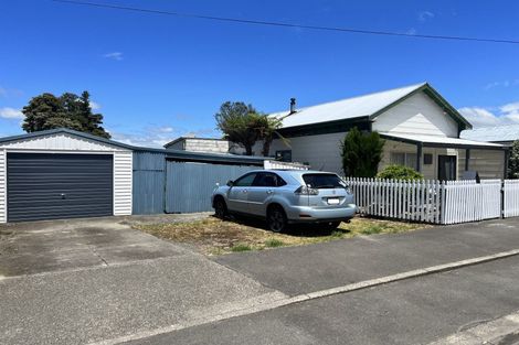 Photo of property in 18 Denmark Street, Dannevirke, 4930