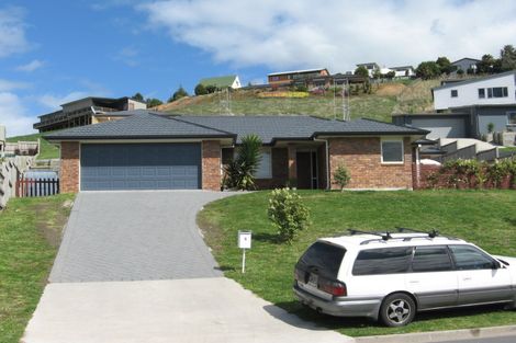 Photo of property in 5 Bateleur Close, Welcome Bay, Tauranga, 3112