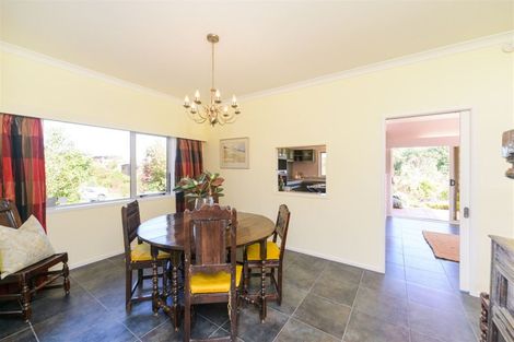 Photo of property in 24 La Lena Grove, Fitzherbert, Palmerston North, 4410
