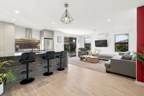 Photo of property in 8 Cupples Street, Papamoa Beach, Papamoa, 3118