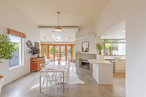 Photo of property in 25 Roy Street, Newtown, Wellington, 6021