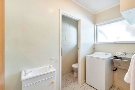 Photo of property in 2/37 Oriana Avenue, Lynfield, Auckland, 1042