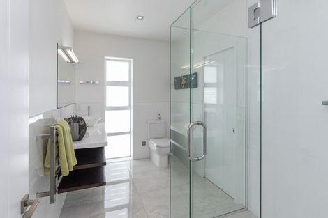 Photo of property in 55 Merivale Lane, Merivale, Christchurch, 8014