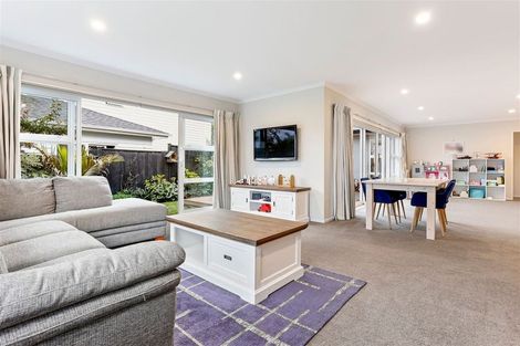 Photo of property in 65 Madison Terrace, Silverdale, 0932