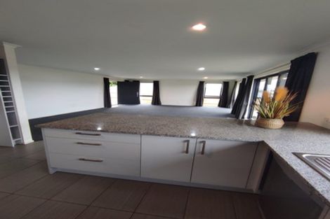 Photo of property in 19 Mcgowan Rise, Tuakau, 2121