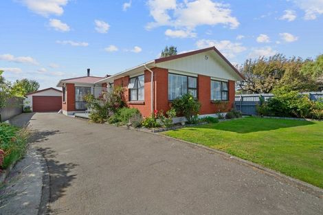 Photo of property in 22 Glenora Place, Hornby, Christchurch, 8042