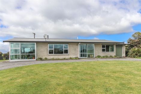 Photo of property in 2599 Mountain Road, Tariki, Stratford, 4394