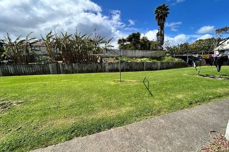 Photo of property in 2/27 St Georges Road, Avondale, Auckland, 0600