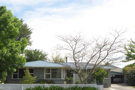 Photo of property in 17 Rathlin Street, Redwood, Christchurch, 8051