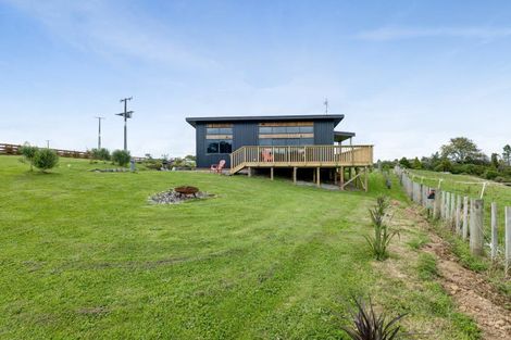 Photo of property in 621 Climie Road, Cardiff, Stratford, 4391