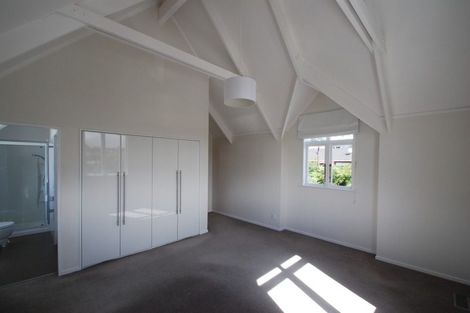 Photo of property in 41 Farm Road, Northland, Wellington, 6012