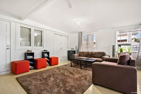 Photo of property in 37 Titirangi Road, New Lynn, Auckland, 0600