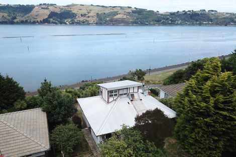 Photo of property in 305 Ravensbourne Road, Ravensbourne, Dunedin, 9022