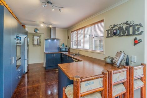 Photo of property in 17 Jenny Lane, Waiuku, 2123