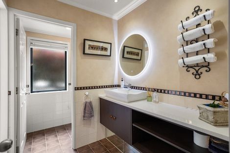 Photo of property in 152 Centennial Drive, Whitianga, 3510