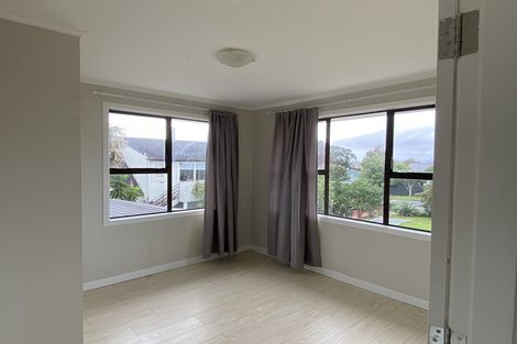 Photo of property in 17 Bradbury Road, Botany Downs, Auckland, 2010