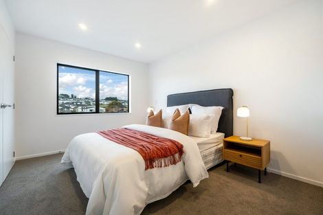 Photo of property in 40 Koura Road, Flat Bush, 2019