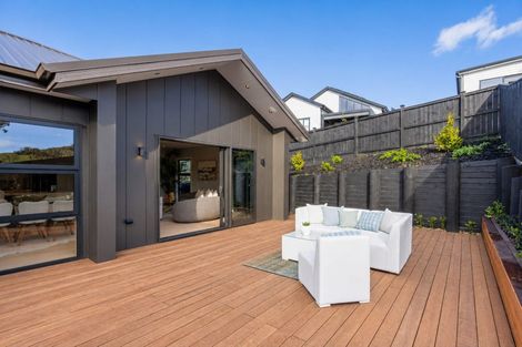 Photo of property in 9 Halcyon Bay Lane, Wainui, 0992