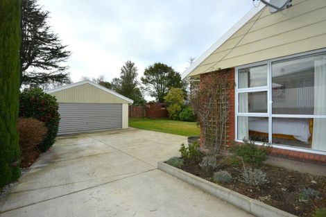Photo of property in 120 Kendal Avenue, Burnside, Christchurch, 8053