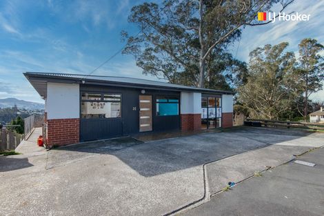 Photo of property in 35 Cockerell Street, Brockville, Dunedin, 9011