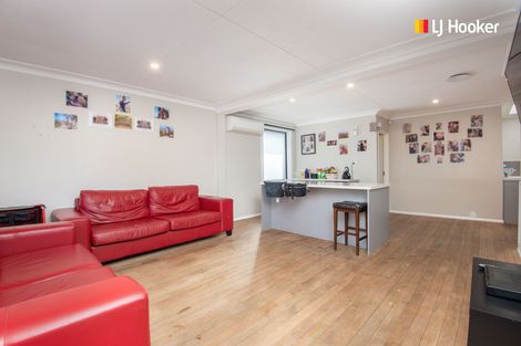 Photo of property in 35 Cockerell Street, Brockville, Dunedin, 9011