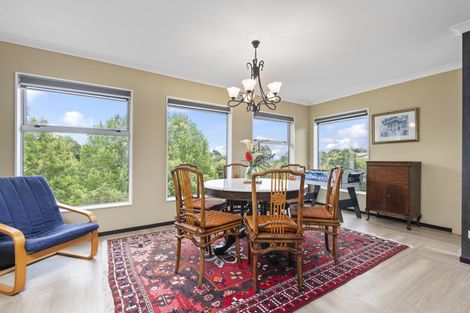 Photo of property in 40 Ruapehu Drive, Fitzherbert, Palmerston North, 4410